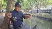 Marno Saksikan Populasi Ikan Sapu-Sapu di Setu Babakan Menyusut Pasca Operasi Penangkapan