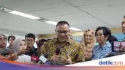 Menteri LH Jumhur Hidayat Target 2028 Masalah Sampah Selesai