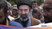 Mojtaba Khamenei Dikabarkan Tak Sadarkan Diri, Dirawat di Qom Iran