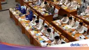 Ongkos Pesawat Haji Naik Gara-gara Avtur, Presiden Minta Tak Dibebankan ke Jemaah