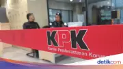 Ono Surono Ikut Saksikan KPK Geledah Rumahnya di Bandung Terkait Kasus Suap Ijon