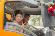 Pernikahan Unik di China, Konvoi Truk Sedot WC Jadi Kendaraan Pengantin