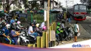 Polisi Pasang ETLE dan Perketat Penjagaan di Perlintasan Kereta Rawan