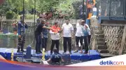 Pramono Tinjau Penangkapan Ikan Sapu-Sapu di Jakut, Hasil Tembus 200 Kg