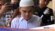 Reaksi Alvi Pemutilasi Tiara Usai Dituntut Penjara Seumur Hidup di PN Mojokerto