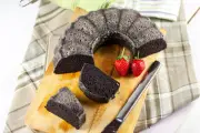 Resep Bolu Ketan Hitam Kukus: Tekstur Lembut di Luar, Lumer di Dalam