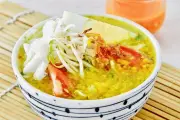 Resep Soto Ayam Kuah Santan Kuning, Bumbu Meresap dan Segar di Lidah