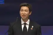 RM BTS Dituding Merokok di Area Terlarang Tokyo, Media Jepang Ungkap Temuan