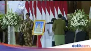 Tangis Haru Keluarga Sambut Jenazah 3 Prajurit TNI Gugur di Lebanon