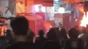 Tawuran Kembali Pecah di Petamburan, Dua Gerobak Pedagang Hangus Terbakar