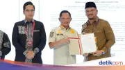 Tito Saksikan Penyerahan Dana Bantuan untuk Pemulihan Pascabencana di Sumatera