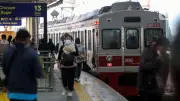WFH ASN Hari Pertama: Jalanan Tetap Macet, KRL Penuh Meski Kebijakan Berlaku