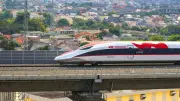 Whoosh Berhenti di Kopo Akibat Seng Terbang Masuk Jalur Kereta Cepat