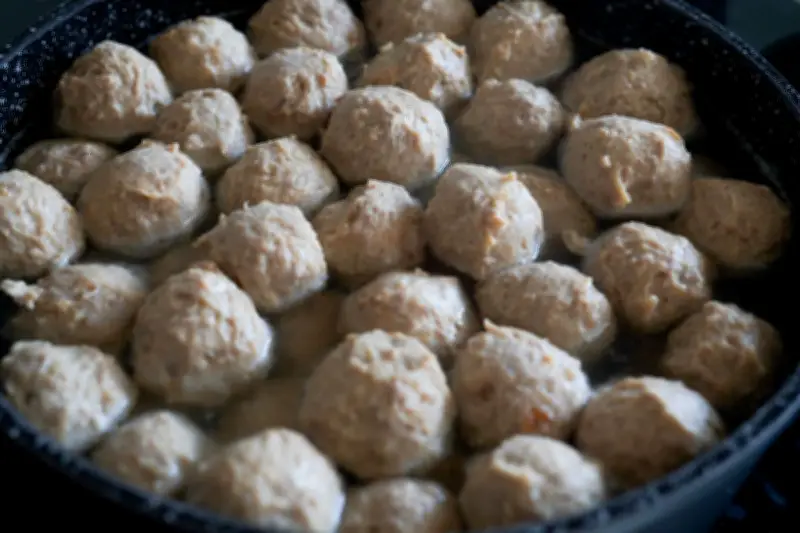 Cara Simpan Bakso Frozen Agar Awet Berbulan-bulan