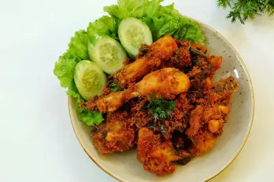 15 Kuliner Nusantara Terfavorit di GrabFood, Cocok untuk yang Bingung Makan Apa