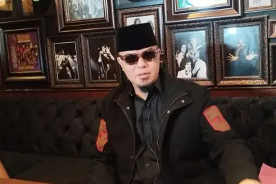 Ahmad Dhani Ungkap Talak Tiga Maia Estianty via SMS