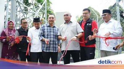 Andre Rosiade Resmikan BTS Telkomsel Atasi Blank Spot di Malalak Selatan, Sumbar