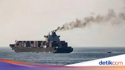 AS Serahkan Kapal Iran yang Disita dan 22 Awaknya ke Pakistan
