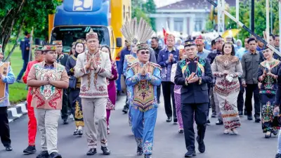 Bupati Kalteng Buka Festival Budaya Isen Mulang 2026 di Palangka Raya