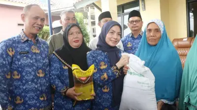 Bupati Serang Salurkan Bantuan Pangan Bapanas, Penerima Naik Tiga Kali Lipat