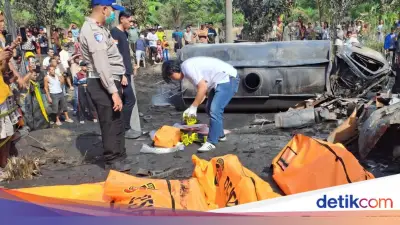 Bus ALS Tabrak Truk BBM di Sumsel, 16 Tewas Terbakar Hebat