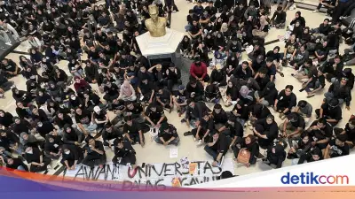 Desak Pengusutan Kekerasan Seksual, Mahasiswa UPN Jogja Geruduk Rektorat