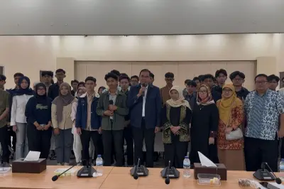 Dialog dengan BEM soal SPPG, Rektor IPB Tegaskan Fokus pada CoE MBG