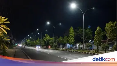 Dishub Banten Pasang 196 Lampu di Akses Carita, Kabel Raib dalam 2 Minggu
