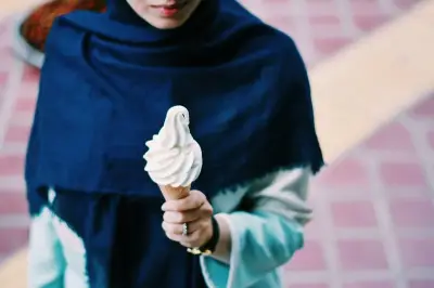 Hati-hati, Kebiasaan Sepele Saat Makan Es Krim Bikin Sakit
