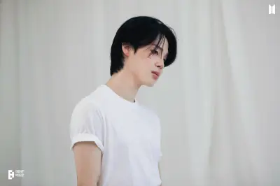 Jimin BTS Raih Sertifikasi Gold RIAA untuk Lagu Angel Pt.1