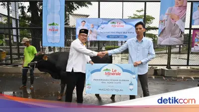 Le Minerale dan Masjid Istiqlal Salurkan Hewan Kurban Idul Adha 2026