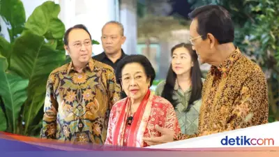 Megawati Santap Malam 3,5 Jam dengan Sultan HB X di Kraton Jogja