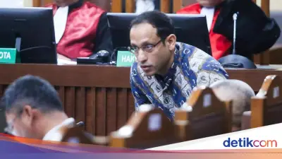 Nadiem Bantah Grup WA Bahas Pengadaan Chromebook, Ini Katanya