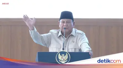 Prabowo Canda soal Status WNI Verrell Bramasta di Acara Koperasi