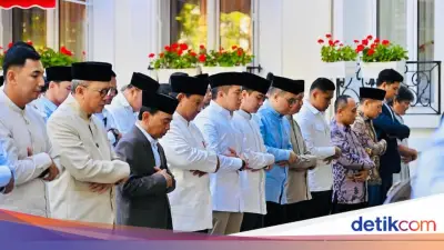 Prabowo Salat Idul Adha Bersama Diaspora di Wisma Indonesia Paris