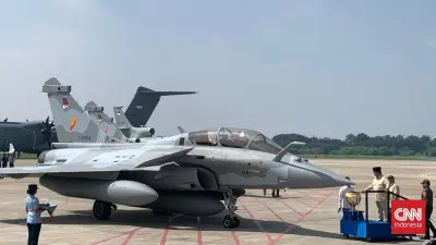Prabowo Serahkan 6 Jet Rafale dan Alutsista Baru ke TNI AU
