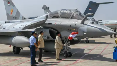 Prabowo Serahkan Enam Jet Tempur Rafale dan Rudal Meteor ke TNI