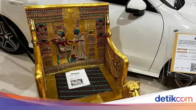 Replika Kursi Firaun Laku Terjual Rp 80 Juta di Lelang Kejagung
