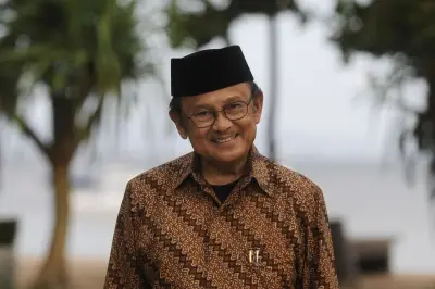Rupiah Tembus Rp 17.598 per Dollar AS, Melemah 0,4 Persen