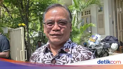 Stafsus Gibran Temui Jokowi di Solo, Dapat Pesan Jaga Kerukunan