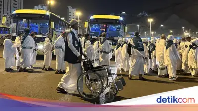 Tarif Sewa Jasa Dorong Kursi Roda Haji 2026 dan Ciri Petugas Resmi