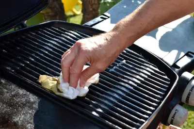 Tips Bersihkan Panggangan Arang Bekas Bakar Sate Kurban