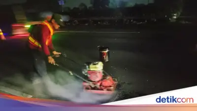 Viral Mobil Pecah Ban Massal di Tol Jagorawi, Ini Penjelasan Jasa Marga