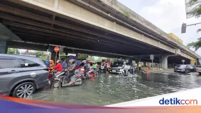 Wali Kota Jakbar Sebut Banjir Puri Kembangan Akibat Luapan Kali Angke