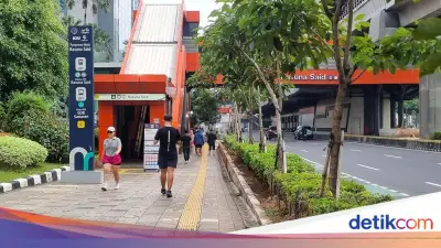 Warga Kecele CFD Rasuna Said Ditiadakan, Olahraga di Trotoar