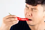 5 Cara Mudah Menghilangkan Rasa Pedas di Lidah dengan Cepat