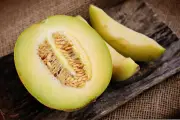 5 Manfaat Biji Melon untuk Kesehatan dan Cara Mengolahnya