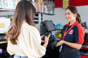 Alfamidi Ganti Hadiah Trip Best Employee dengan Beasiswa