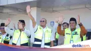 Andre Rosiade Lepas Kloter Terakhir Haji Sumbar, Beri Uang Saku 100 Riyal