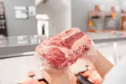 Batas Aman Konsumsi Daging Saat Idul Adha untuk Hindari Hipertensi